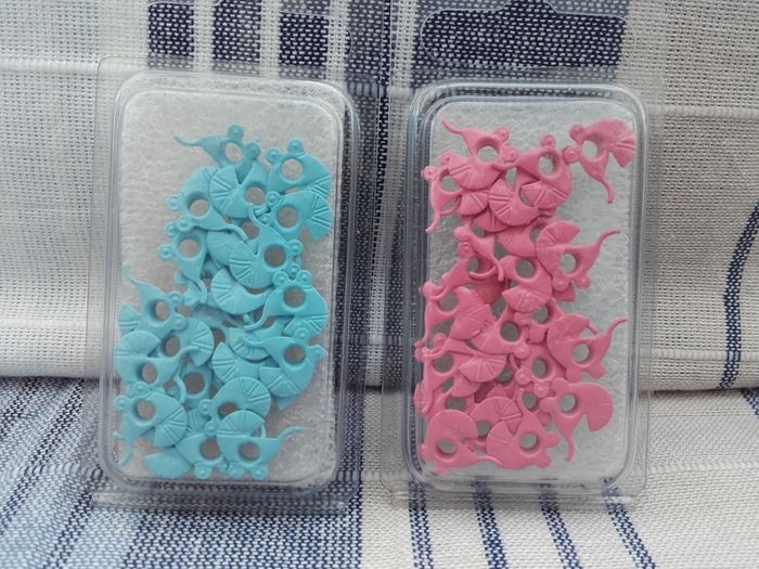 Eyelets - Baby Prams.