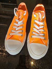 Converse size 4