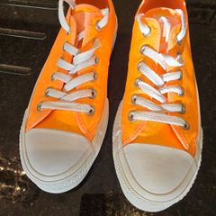 Converse size 4