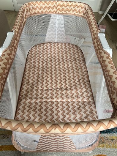 bedside crib