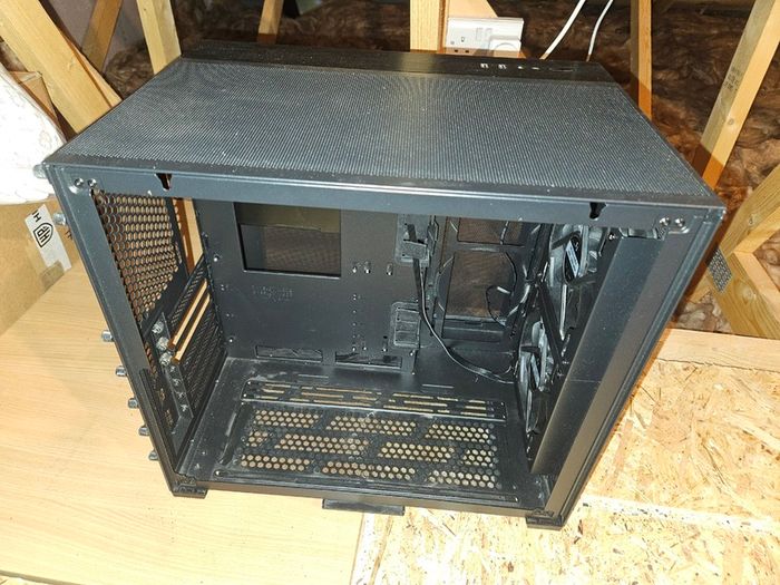 Lian li O11 air mini - missing side glass