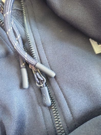 McKenzie navy full zipped hoodie size medium