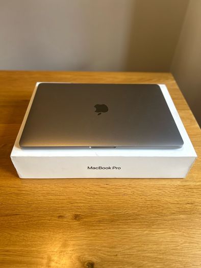 Apple MacBook Pro 13 2020 M1 Chip