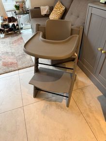 Tripp trap grey high chair