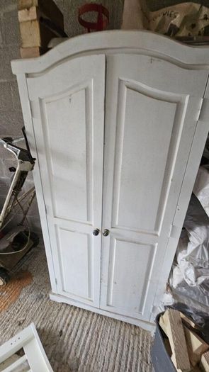 Cupboard for free