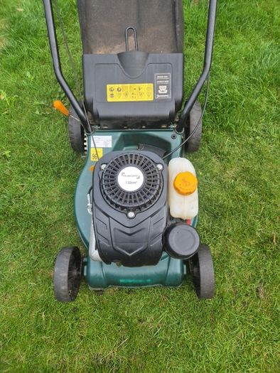 Petrol push lawnmower