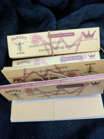 Hornet Rolling Papers with Tips 3 packs for 5e