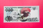INDONESIA  20000  RUPIAH    1992 . PICK  132a  scarce ( Uncirculated ) Pick  119a.