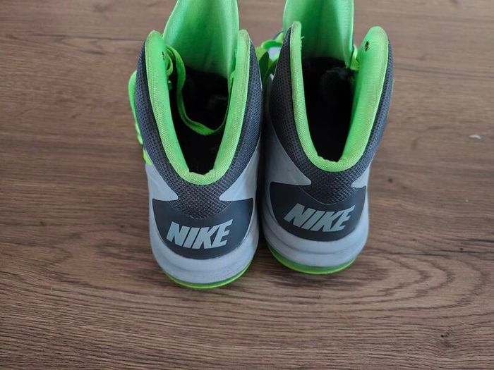 Nike Air Max body