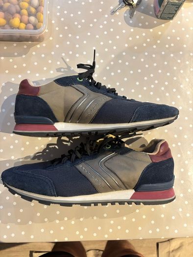 boss trainers