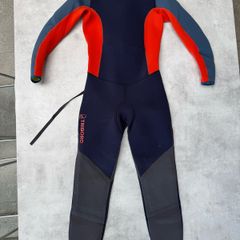 Kids wetsuit - age 14