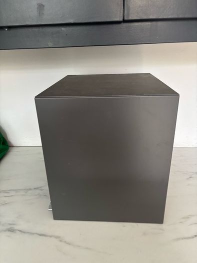 ikea shelves x2
