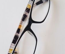 Reading glasses / frame