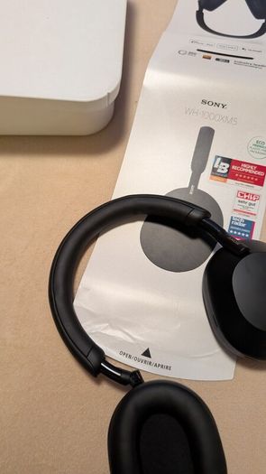 Sony Wh-1000xm5