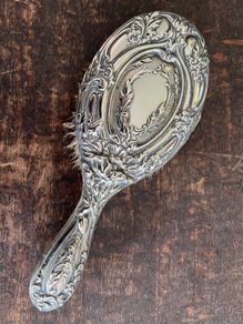 Vintage Ornate Vanity / Clothes Brush