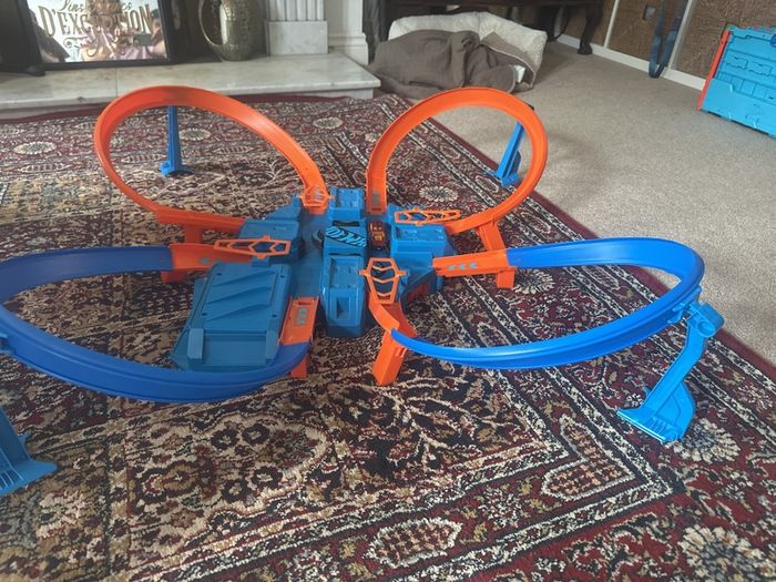 Hot Wheels Action Criss Cross Crash Playset
