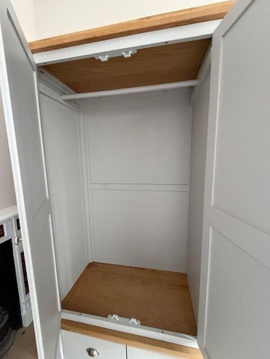 Doune 3dr wardrobe/Taupe & Oak/Excellent Condition