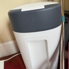 Tommee Tippee Twist & Click Nappy Bin