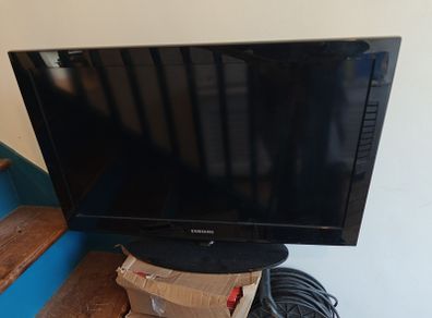 Samsung 32" TV
