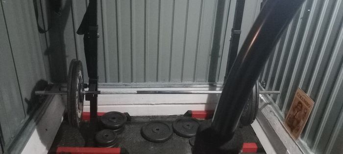 Barbell support rack adjustable