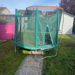 Trampoline FREE to dismantle and take away