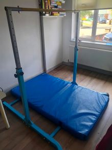 Gymnastics bar