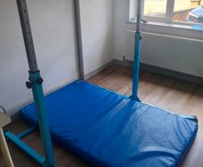 Gymnastics bar