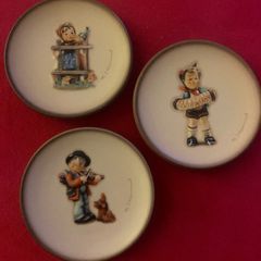 Hummel Plates