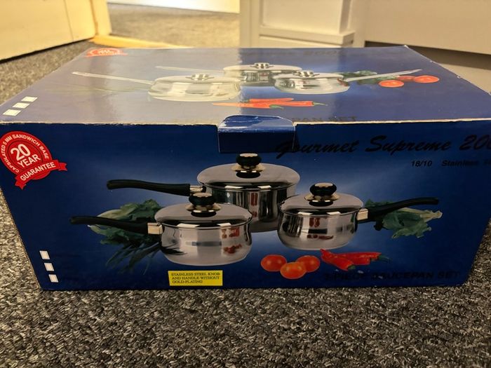 Brand New / Unused Gourmet Supreme 3-Piece Stainless Steel Saucepan Set (Open Box)