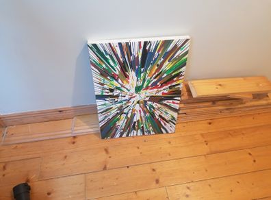 Black rug 2x1m, foot stools, picture, game chair, arm broken.