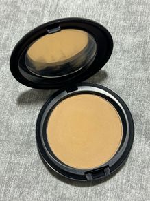MAC select sheer pressed powder in NC45