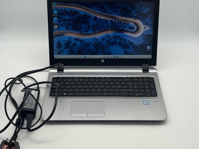 HP ProBook 450 G3 | i5-6200U | 8GB RAM | 224GB SSD | Good Battery | Fully Working