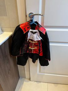 Vampire costume - 2-3 year old