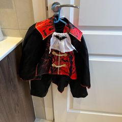 Vampire costume - 2-3 year old