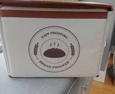 Bread proofing box