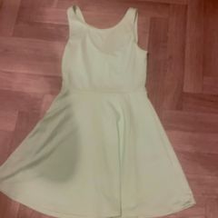 mint green dress