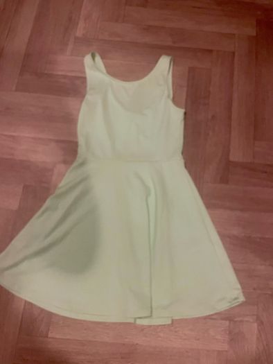 mint green dress