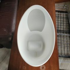 Baby bath tub