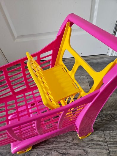 Kids' toy shopping trolley