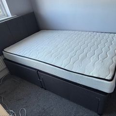 Small Double 4ft Divan bed and mattress