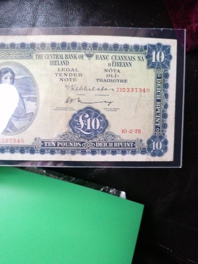 1975 Ireland Ten Pounds Banknote