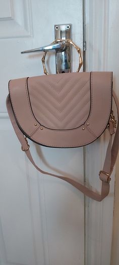 Ladies handbag crossbody