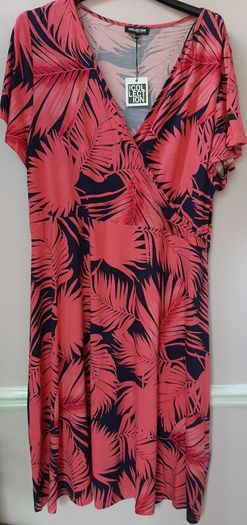 New dress 22 tag attached