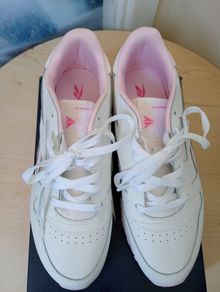 Womens shoes