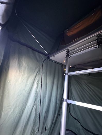 Thule Roof Tent with annex and roof bars for Defender