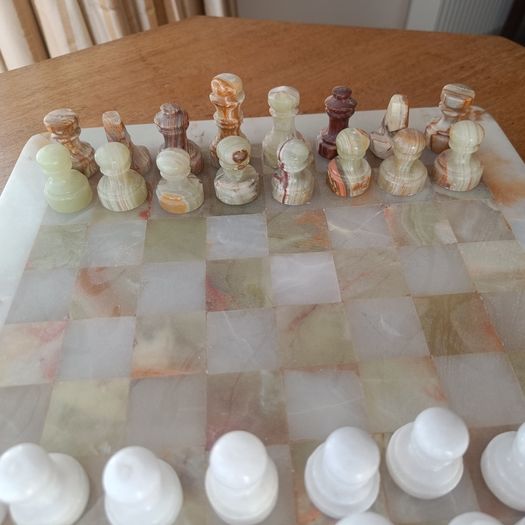 Vintage Marble/Onyx Chess Set - Excellent Condition