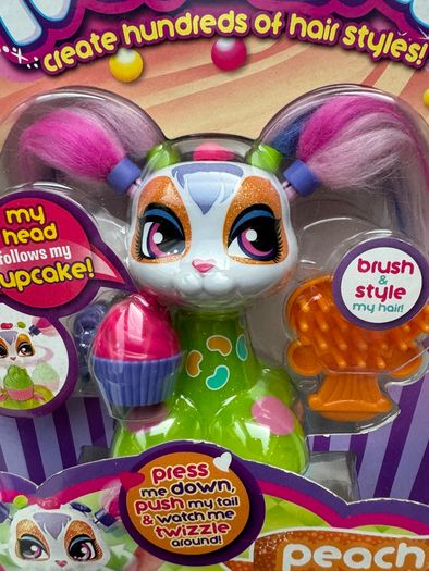 Twizzles Peach Zuru New Please look at the pictures