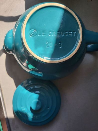 Le Creuset Teapot New