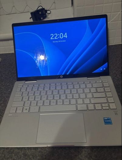 Hp pavilion 2in1 laptop