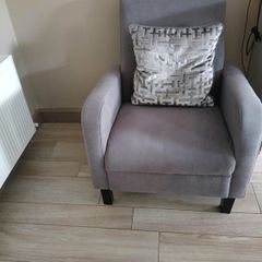 Grey armchair with 2 stools